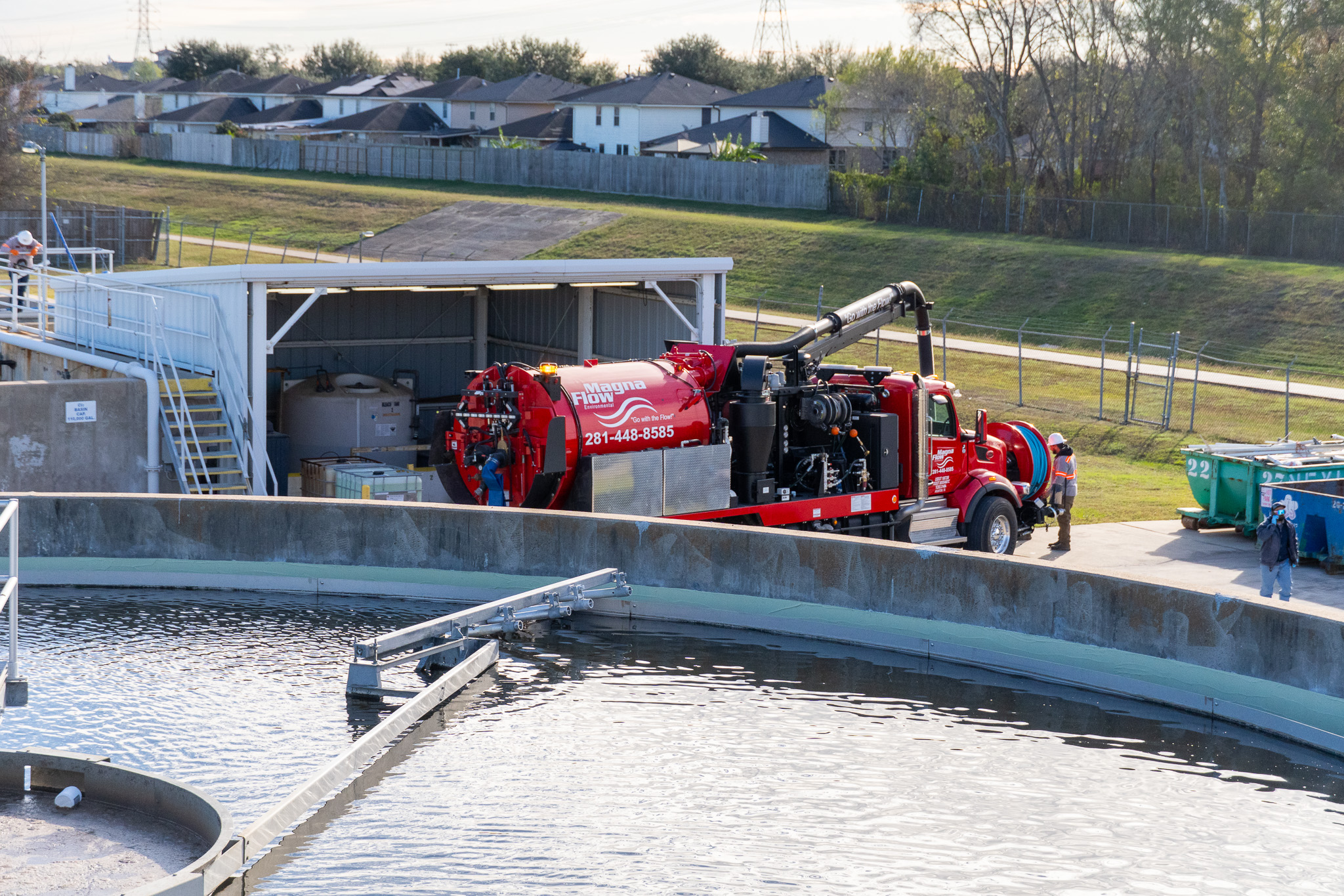 Process area and wet well cleaning support at treatment plants